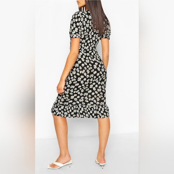 Boohoo Sunflower Dress - Picture 8 of 9